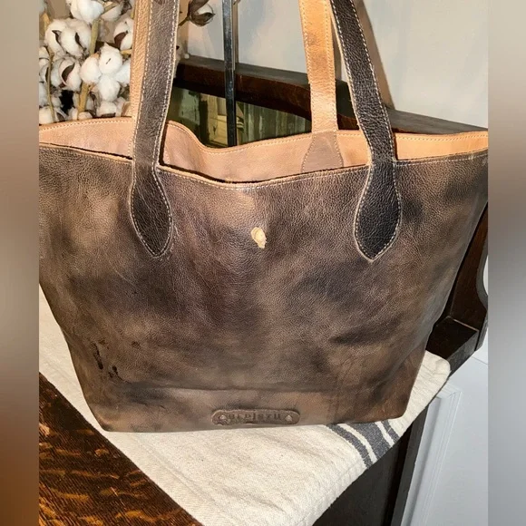 NWOT Bed Stu Leather Charlotte Reversible Shoulder Bag Tote Black Grey $255 - Picture 5 of 16